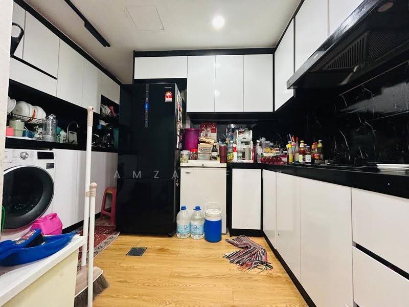 Apartment for Sale at Casa Riana - Amzar Faiz - Kitchen - PropertyGuru.com.my