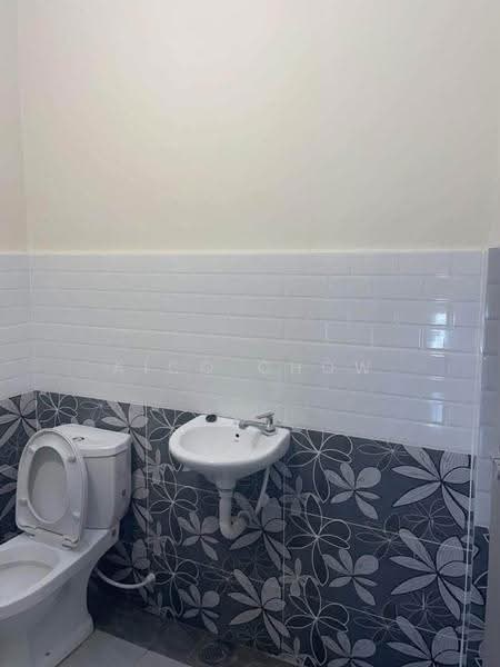 2-storey Terraced House for Sale in Gunung Rapat (Ipoh) - Aico Chow - Bathroom - PropertyGuru.com.my