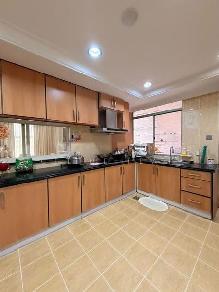 Condominium for Sale at Bayshore Condominium - Celine Teah - Kitchen - PropertyGuru.com.my