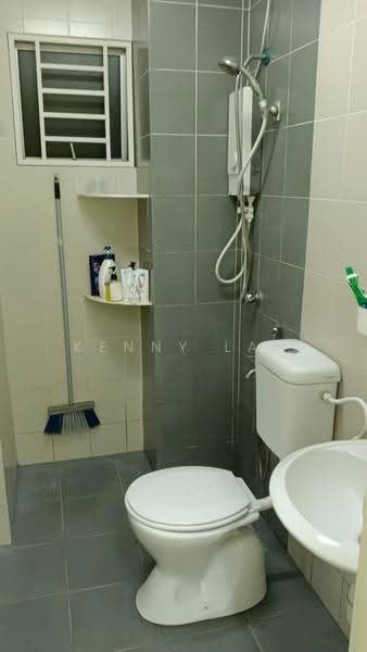 Pangsapuri untuk Dijual di Suria Court - Kenny Lai - Bathroom - PropertyGuru.com.my