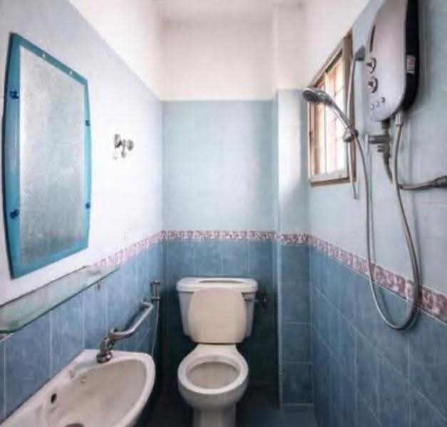 Rumah Berkembar untuk Dijual di SS1 (Petaling Jaya) - Elaine Kow - Bathroom - PropertyGuru.com.my