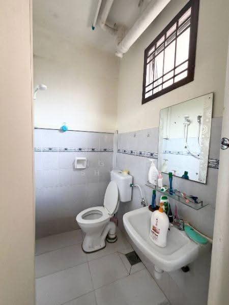 Apartment for Sale at Villa Bestari Apartment - Ong Lih Shyan - Bathroom - PropertyGuru.com.my