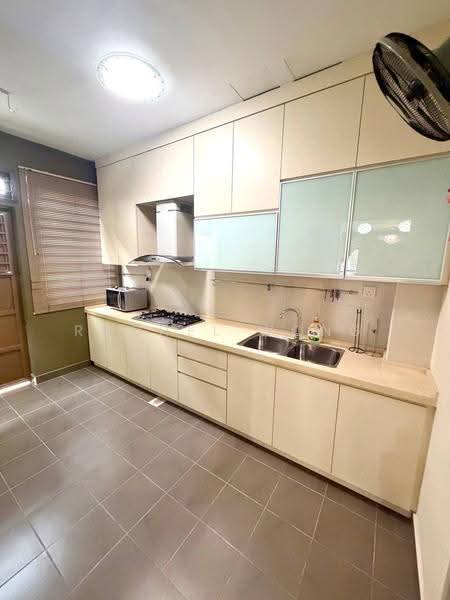 Rumah Kluster untuk Dijual di Taman Adda Heights (Tebrau) - Rachel Wong - Kitchen - PropertyGuru.com.my