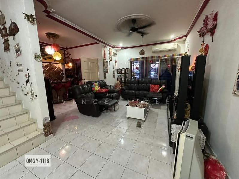 2-storey Terraced House for Sale in Bandar Puteri Klang (Klang) - Vincent Lee - Living Room - PropertyGuru.com.my