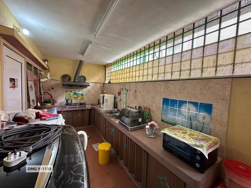 2-storey Terraced House for Sale in Bandar Puteri Klang (Klang) - Vincent Lee - Kitchen - PropertyGuru.com.my