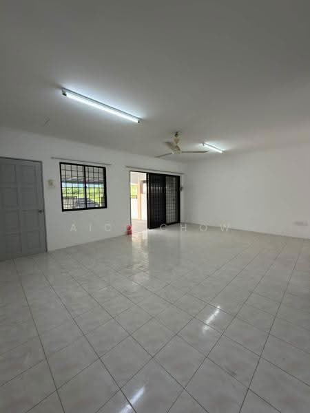 2-storey Terraced House for Sale in Gunung Rapat (Ipoh) - Aico Chow - Living Room - PropertyGuru.com.my