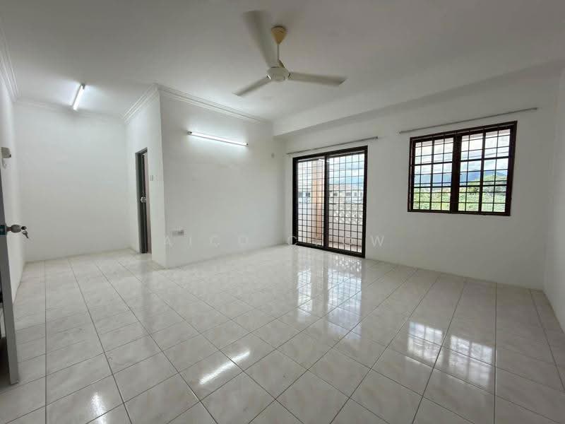 2-storey Terraced House for Sale in Gunung Rapat (Ipoh) - Aico Chow - Living Room - PropertyGuru.com.my