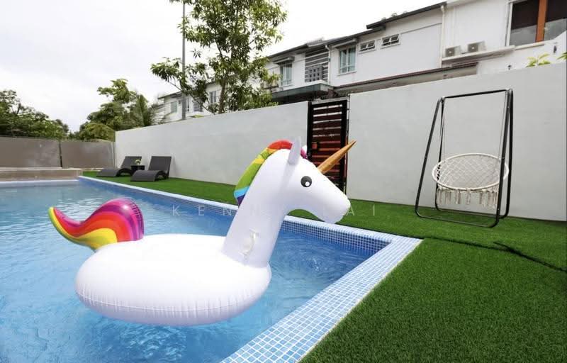 Semi-Detached House for Rent in Kajang (Selangor) - Kenny Lai - Pool - PropertyGuru.com.my