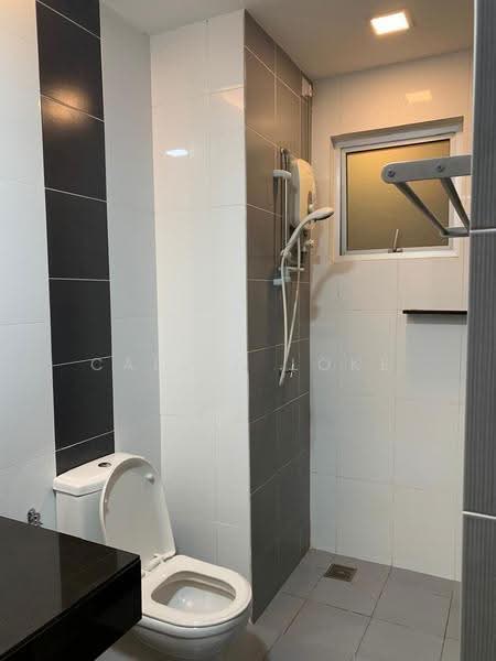 Condominium for Rent at The Wharf Residence - Calvin Loke - Bathroom - PropertyGuru.com.my
