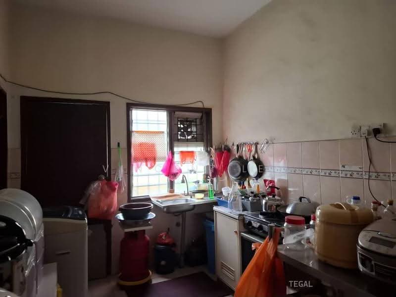 2-storey Terraced House for Sale in Bandar Puteri Klang (Klang) - Vincent Lee - Kitchen - PropertyGuru.com.my