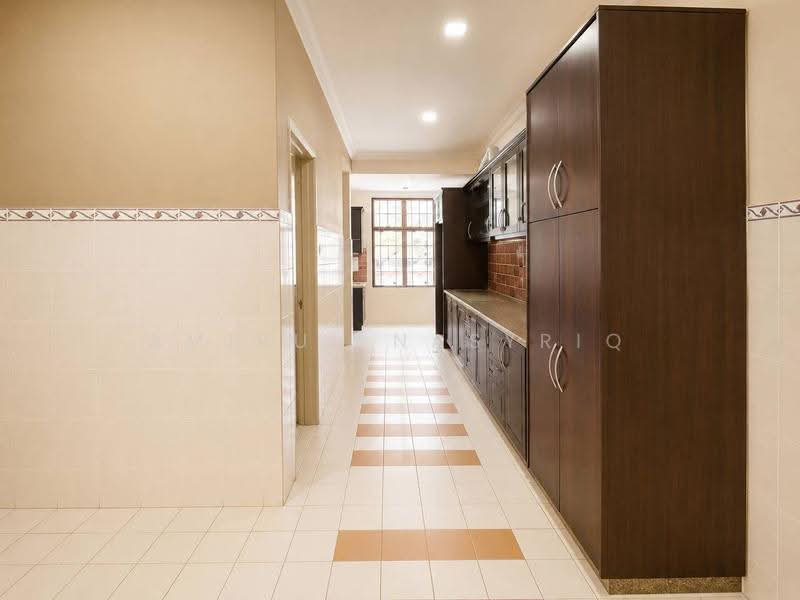 2-storey Terraced House for Sale in Denai Alam (Shah Alam) - Amirul Nasyriq - Kitchen - PropertyGuru.com.my