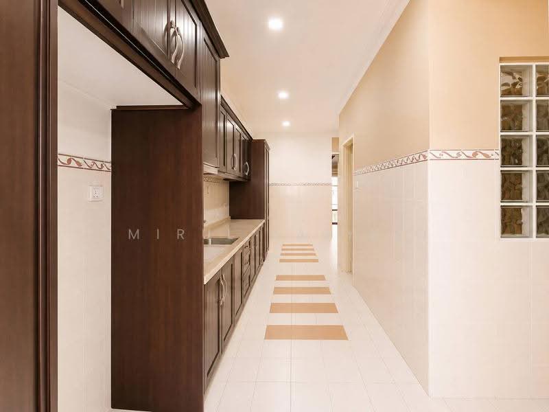 2-storey Terraced House for Sale in Denai Alam (Shah Alam) - Amirul Nasyriq - Kitchen - PropertyGuru.com.my