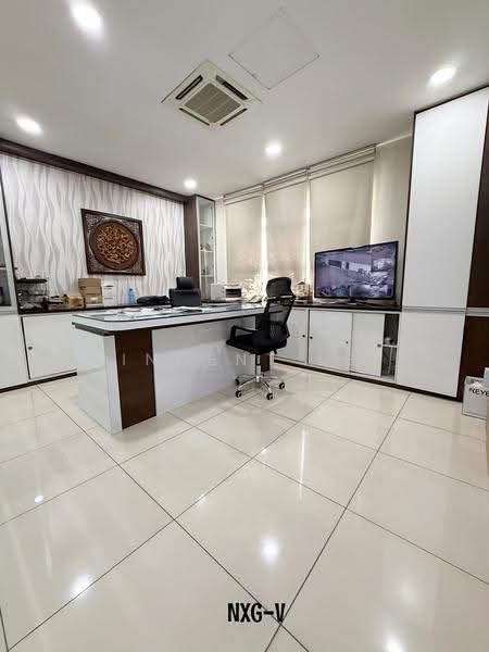 Semi-D Factory for Sale in Seksyen 16 (Shah Alam) - Vincent Lee - PropertyGuru.com.my