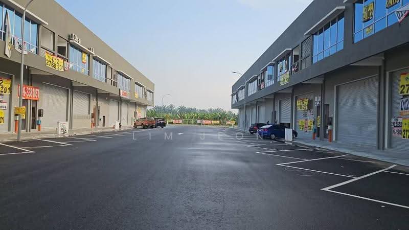 Terrace Factory for Sale in Telok Panglima Garang (Selangor) - Lim Jeon - Exterior - PropertyGuru.com.my
