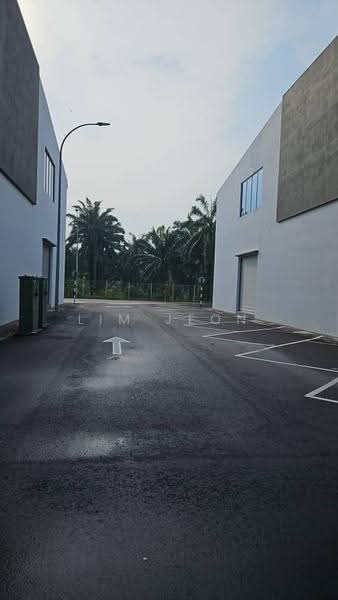 Terrace Factory for Sale in Telok Panglima Garang (Selangor) - Lim Jeon - Exterior - PropertyGuru.com.my