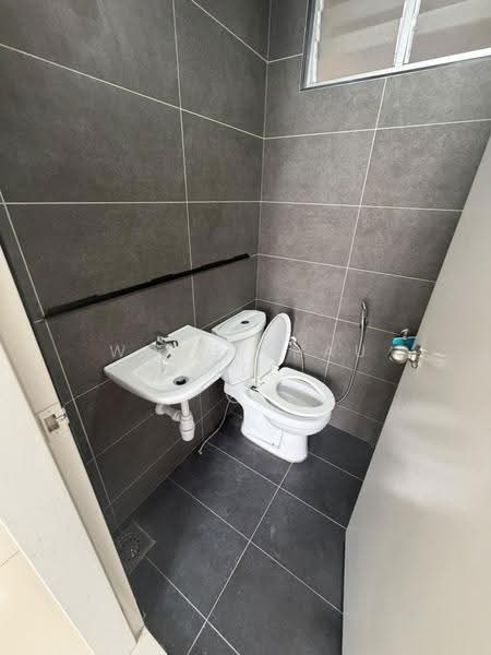 Service Residence for Rent at Midas @ Seri Alam - Wong Shau Wei - Bathroom - PropertyGuru.com.my