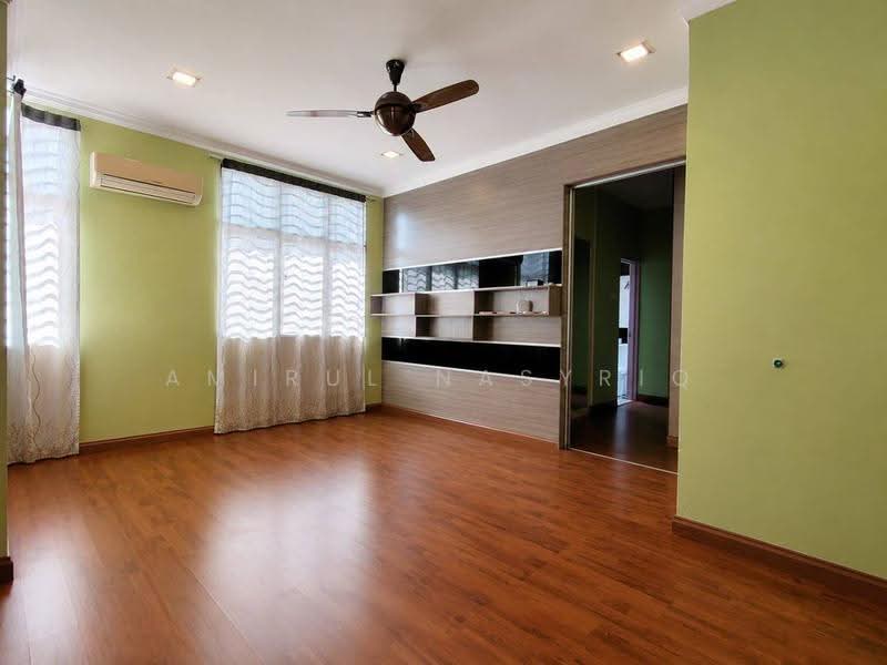 Rumah Teres 2-Tingkat untuk Dijual di Denai Alam (Shah Alam) - Amirul Nasyriq - Living Room - PropertyGuru.com.my