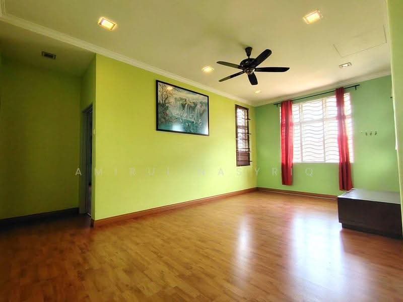Rumah Teres 2-Tingkat untuk Dijual di Denai Alam (Shah Alam) - Amirul Nasyriq - Living Room - PropertyGuru.com.my