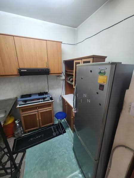 Apartment for Sale at SD Apartments II - Nazrin Hakimin - Kitchen - PropertyGuru.com.my