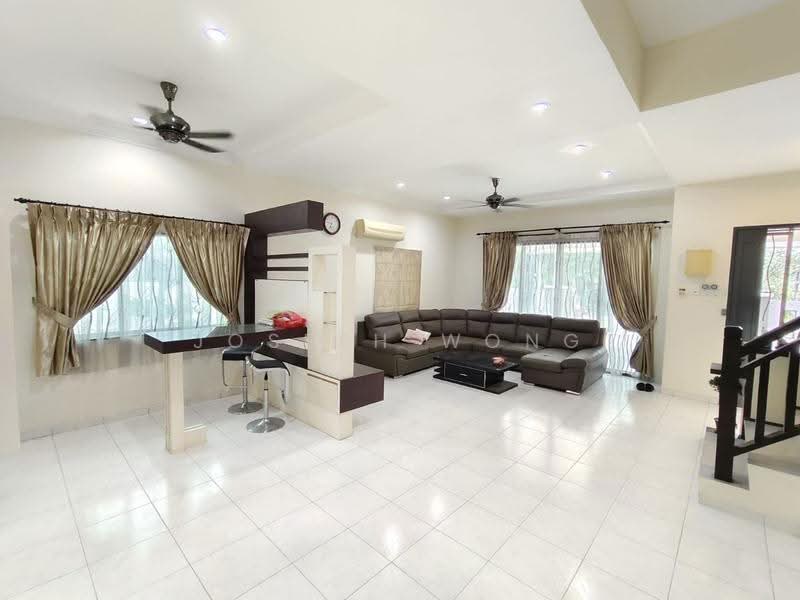 2-storey Terraced House for Sale in Bandar Cyber Ipoh (Bandar Siber) (Ipoh) - Joseph Wong - Living Room - PropertyGuru.com.my