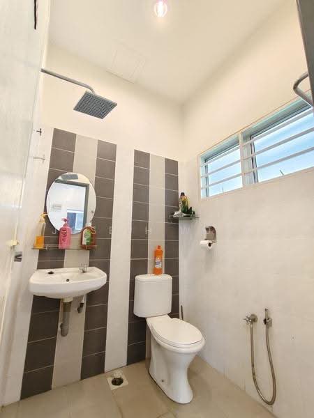 2-storey Terraced House for Sale in Bandar Cyber Ipoh (Bandar Siber) (Ipoh) - Joseph Wong - Bathroom - PropertyGuru.com.my