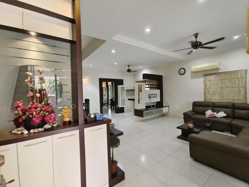 2-storey Terraced House for Sale in Bandar Cyber Ipoh (Bandar Siber) (Ipoh) - Joseph Wong - Living Room - PropertyGuru.com.my