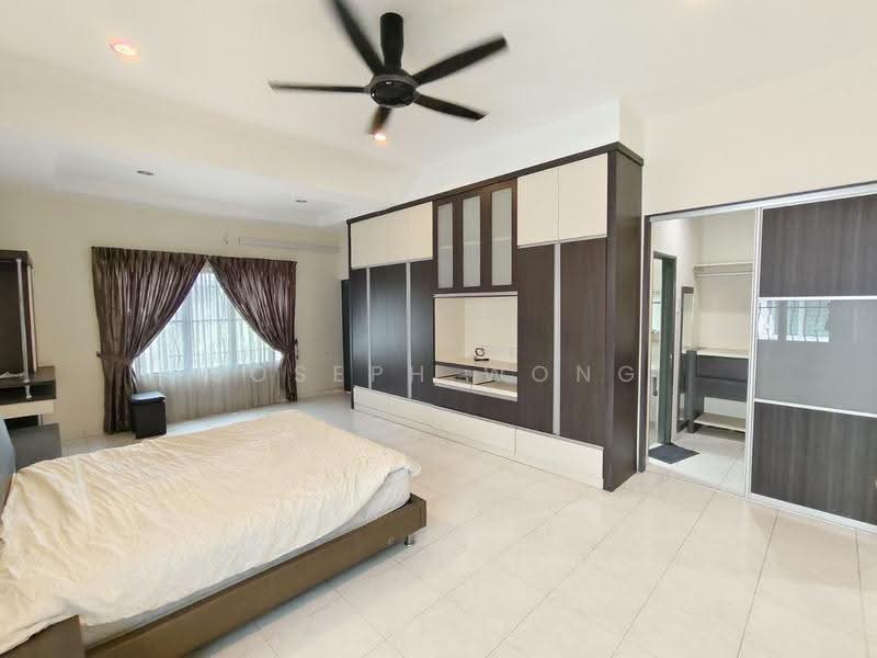 2-storey Terraced House for Sale in Bandar Cyber Ipoh (Bandar Siber) (Ipoh) - Joseph Wong - Master Bedroom - PropertyGuru.com.my