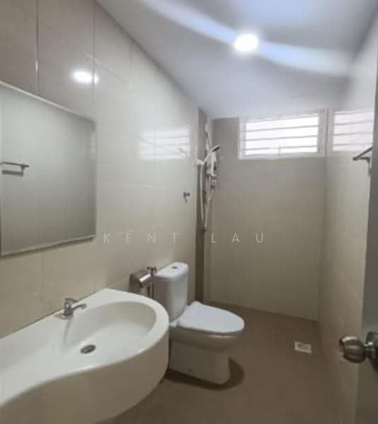 Kediaman Servis untuk Dijual di MH Platinum Residence - Kent Lau - Bathroom - PropertyGuru.com.my
