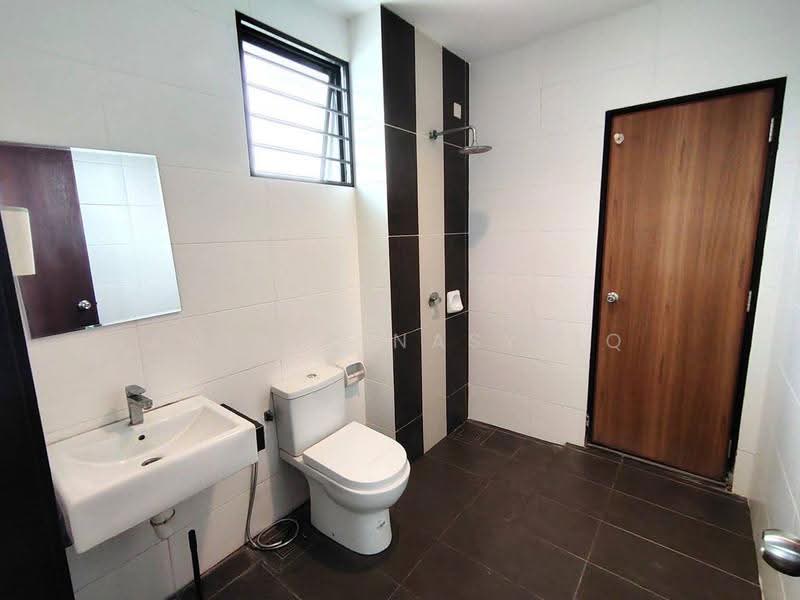 2-storey Terraced House for Sale in Denai Alam (Shah Alam) - Amirul Nasyriq - Bathroom - PropertyGuru.com.my