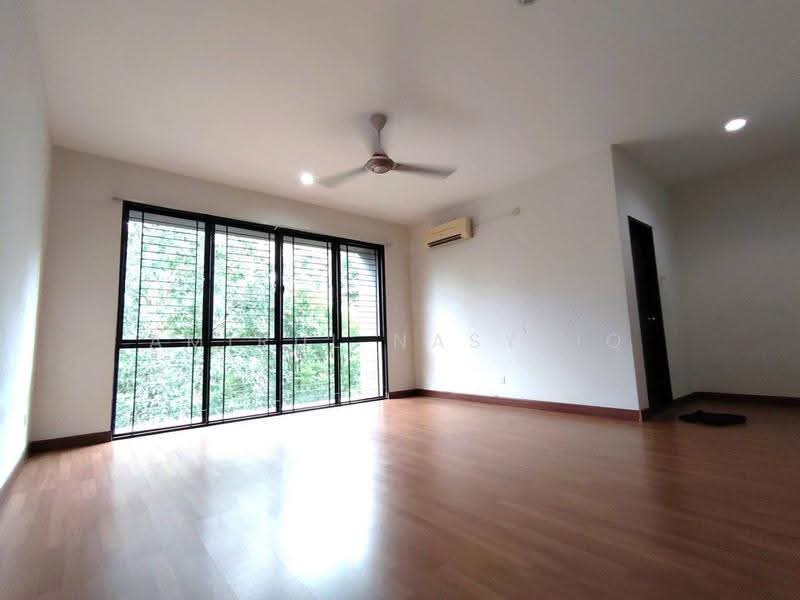 2-storey Terraced House for Sale in Denai Alam (Shah Alam) - Amirul Nasyriq - Living Room - PropertyGuru.com.my