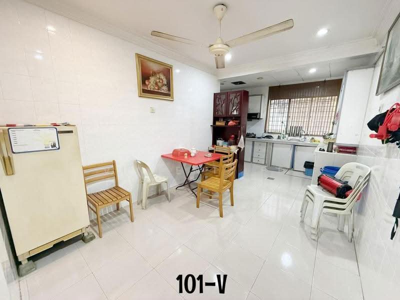 2-storey Terraced House for Sale in Taman Sentosa (Klang) - Vincent Lee - Kitchen - PropertyGuru.com.my
