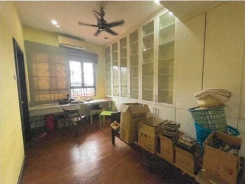 Rumah Banglo untuk Dijual di Taman Bukit Kuchai (Bandar Kinrara) - Shirley Wong - Study - PropertyGuru.com.my