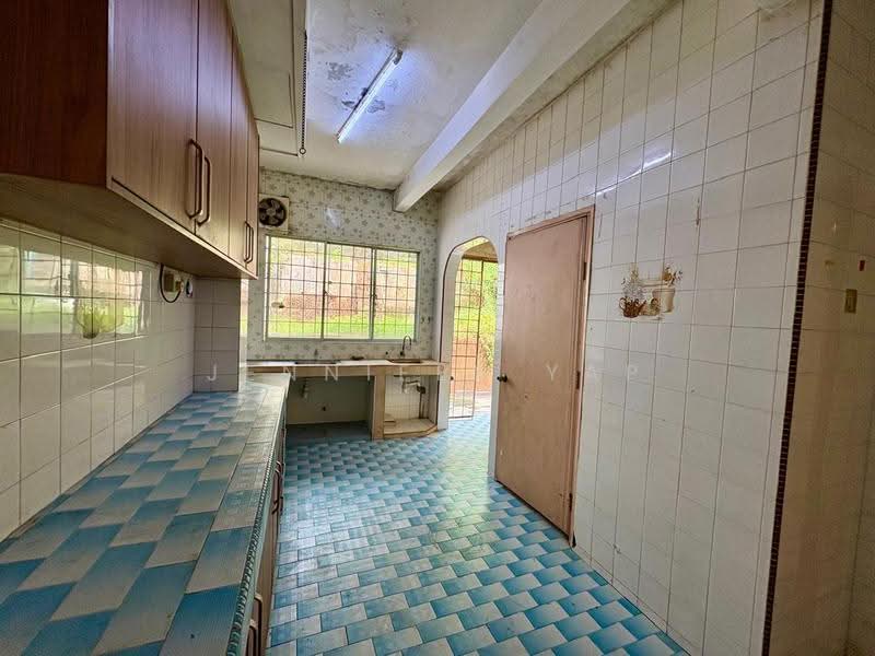 2-storey Terraced House for Sale in Taman Desa (Kuala Lumpur) - Jennifer Yap - Kitchen - PropertyGuru.com.my