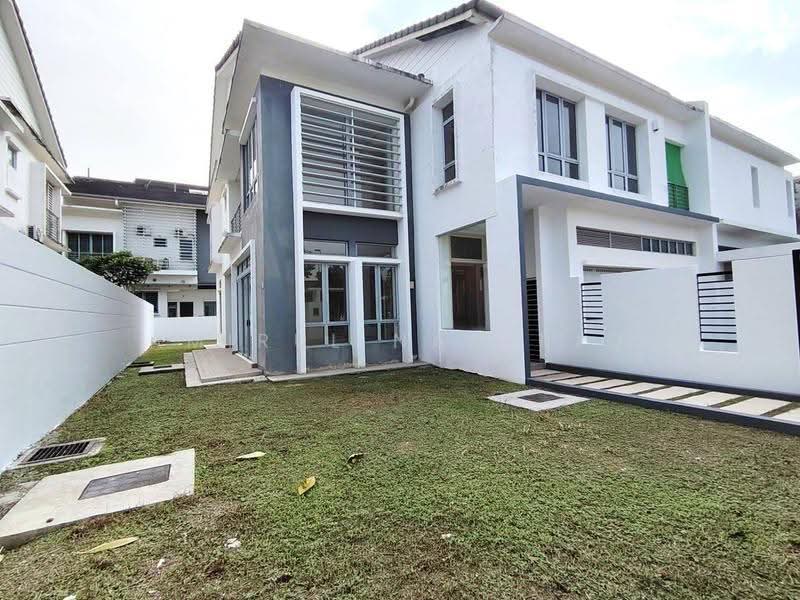 Rumah Berkembar untuk Dijual di Denai Alam (Shah Alam) - Amirul Nasyriq - Exterior - PropertyGuru.com.my
