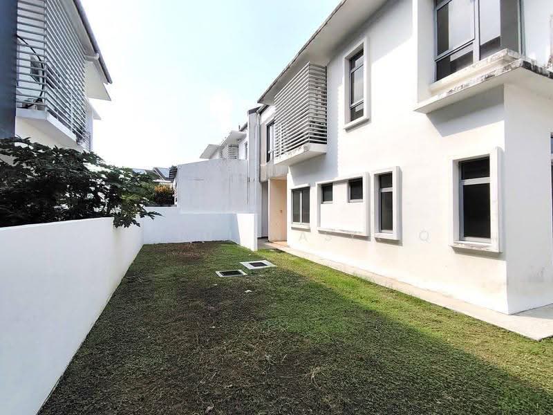 Rumah Berkembar untuk Dijual di Denai Alam (Shah Alam) - Amirul Nasyriq - Exterior - PropertyGuru.com.my