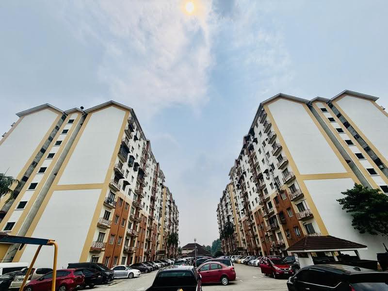 Apartment for Sale at Pangsapuri Seri Kayan - Zimir Shah - Exterior - PropertyGuru.com.my