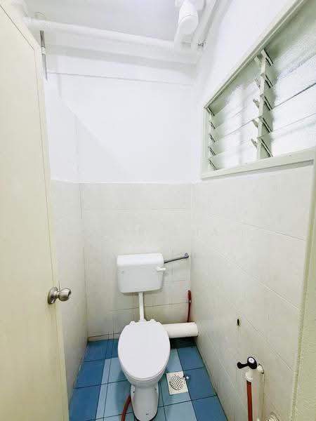 Apartment for Sale at Pangsapuri Seri Kayan - Zimir Shah - Bathroom - PropertyGuru.com.my