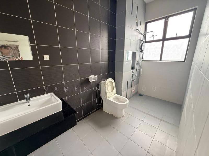 Semi-Detached House for Sale in Taman Nusa Idaman (Iskandar Puteri (Nusajaya)) - Jameson Choo - Bathroom - PropertyGuru.com.my