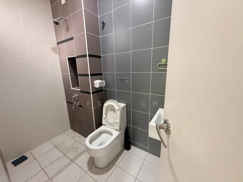 Semi-Detached House for Sale in Taman Nusa Idaman (Iskandar Puteri (Nusajaya)) - Jameson Choo - Bathroom - PropertyGuru.com.my