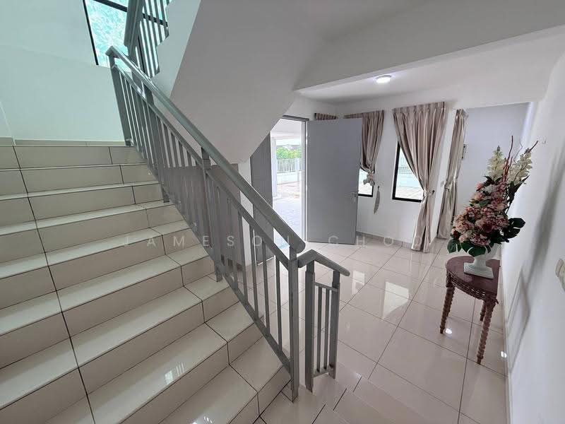 Semi-Detached House for Sale in Taman Nusa Idaman (Iskandar Puteri (Nusajaya)) - Jameson Choo - Entrance - PropertyGuru.com.my