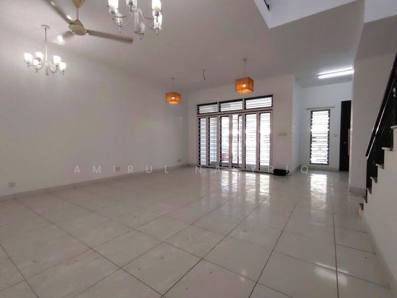 2-storey Terraced House for Sale in Denai Alam (Shah Alam) - Amirul Nasyriq - Living Room - PropertyGuru.com.my