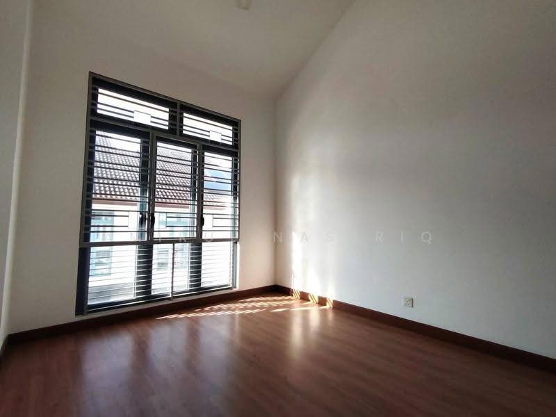 2-storey Terraced House for Sale in Denai Alam (Shah Alam) - Amirul Nasyriq - Interior - PropertyGuru.com.my