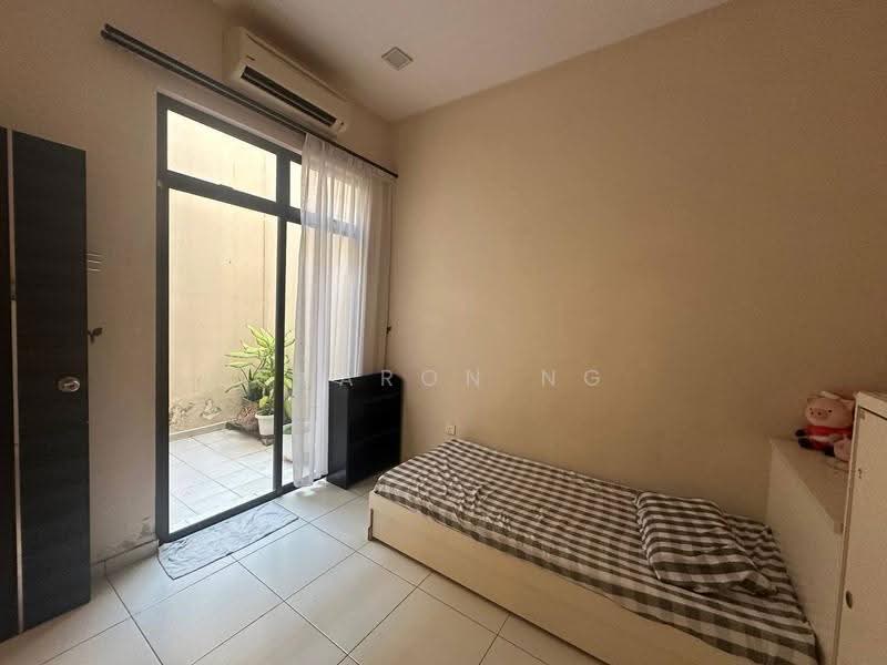 Rumah Kluster untuk Dijual di Taman Mutiara Rini (Skudai) - Sharon Ng - Bedroom - PropertyGuru.com.my