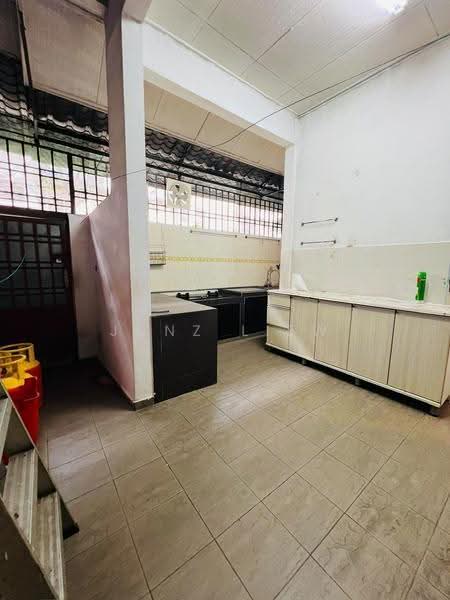 1-storey Terraced House for Sale in Taman Nusa Bestari 2 (Iskandar Puteri (Nusajaya)) - Junz Liew - Kitchen - PropertyGuru.com.my