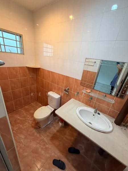 2-storey Terraced House for Sale in BANDAR PUCHONG JAYA (Puchong) - Kevin Tan - Bathroom - PropertyGuru.com.my
