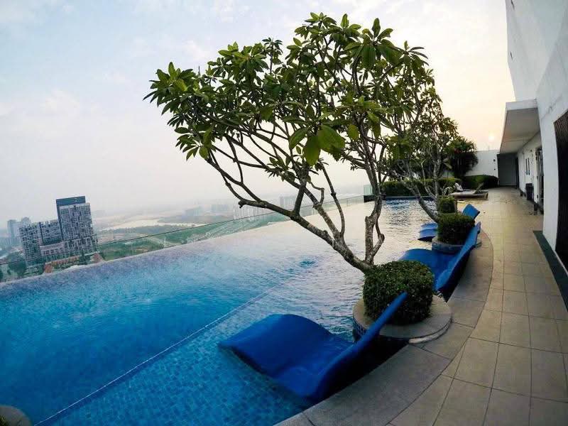 Kediaman Servis untuk Dijual di Eclipse Residence @ Pan'gaea - Lisa Azila - Pool - PropertyGuru.com.my