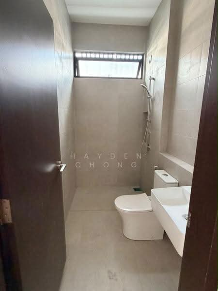 Rumah Kluster untuk Dijual di Austin Crest (Johor Bahru) - Hayden Chong - Bathroom - PropertyGuru.com.my
