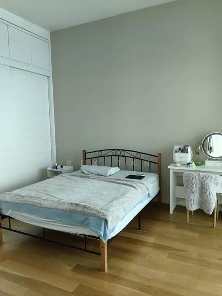 Kediaman Servis untuk Dijual di Vogue Suites One - Rex Tan - Bedroom - PropertyGuru.com.my