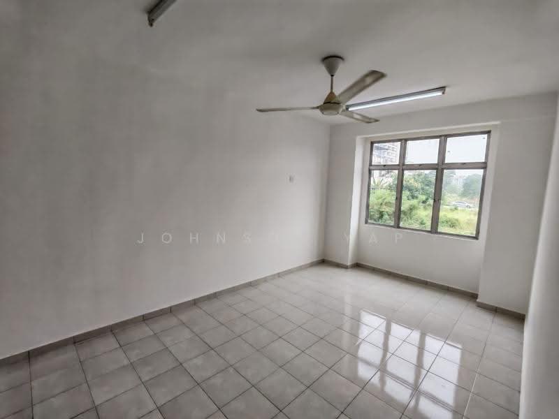 Apartment for Rent at Seri Mutiara Mas - Johnson Yap - Living Room - PropertyGuru.com.my