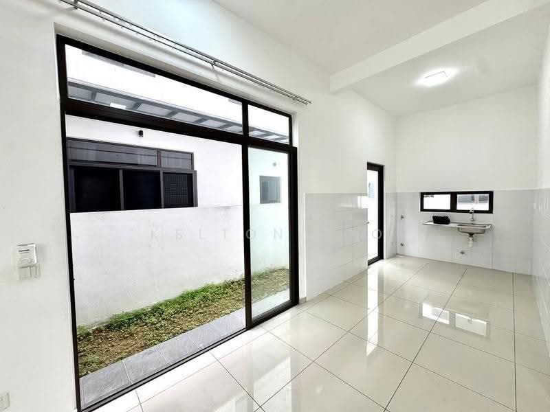 2-storey Terraced House for Sale in Eco Grandeur (Puncak Alam) - Kelton Foo - Kitchen - PropertyGuru.com.my
